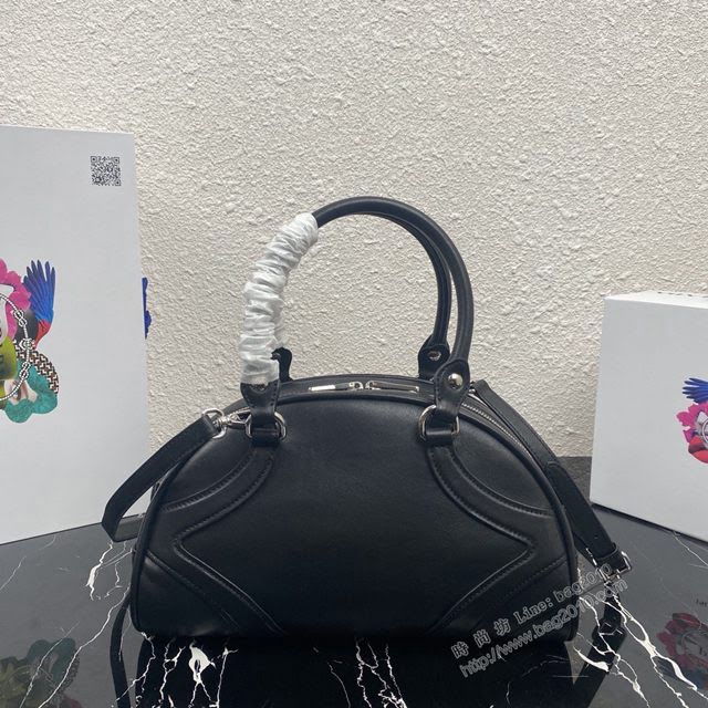 prada女包 普拉達2020年專櫃最新款 小牛皮女士手提包 1BB070 走秀款 prada大號單肩女包  pyd2197